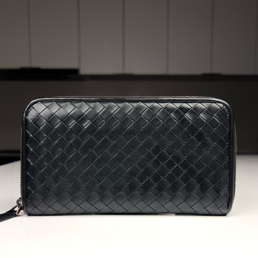 Bottega Veneta Intrecciato Black Wallet